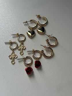 Gold earrings