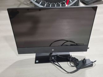 HP Pavilion 27" Touchscreen All-in-One

PC - Intel i7 10th Gen, 16GB RAM, 1TB SSD