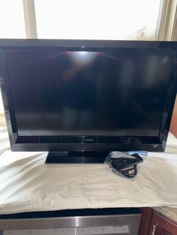 Vizio LCD TV with Remote