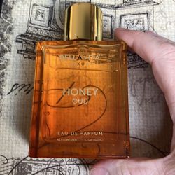 Honey perfume