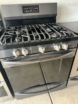 Frigidaire Gas stove Black stainless