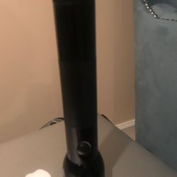 MAG-LITE FLASH LIGHT NOT FOR FREE