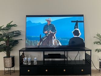 65in tv Hisense