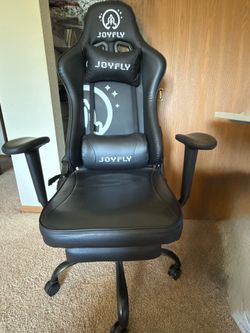 JOYFLY Ergonomic Gaming Chair – Excellent Condition – $50 OBO