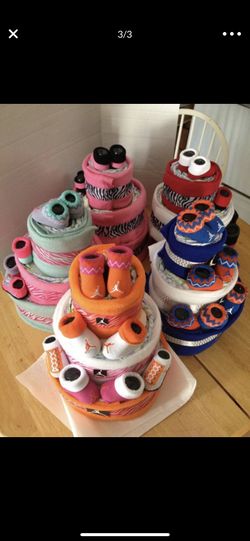 New handmade diaper many styles and themes available. 24 hours or less turn around time.