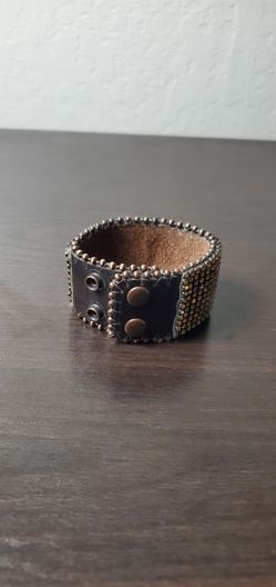 Leather Gemstone Bracelet – Good Condition – Fast Sale