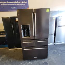 Refrig erator Frid ge Kitch enAid Icem aker on door DELIVERY AVAILABLE!