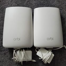 Orbi Tri Band Mesh Wifi System (RBK50)