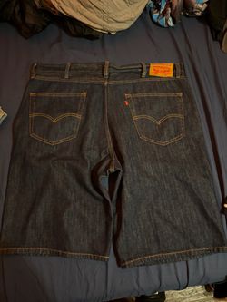 Dark blue Levi’s shorts