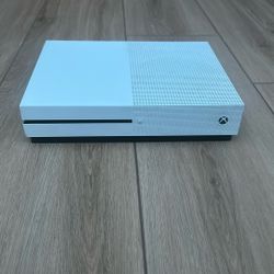 Xbox One S  (Good Condition)