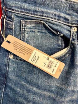 HUDSON JEANS brand new with tags ( slim strait Blake jeans ) 50 % off