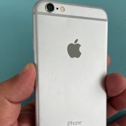 iPhone 6s Unlock/With Charging Dock! In Good conditions! EVERYTHING works!