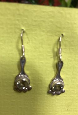 Peridot sterling silver earrings