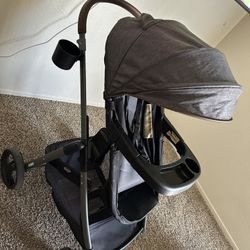 GRACO STROLLER/CAR SEAT 2-1 80$ OR BEST OFFER 