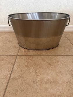 Large Metal Beverage Tub with Handles
