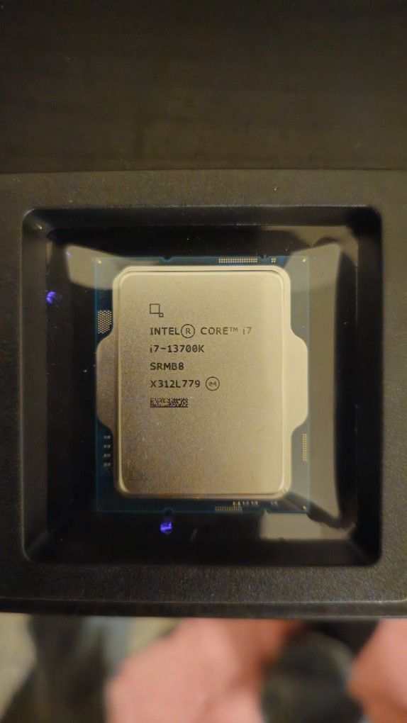 Intel I7 13700k $275obo