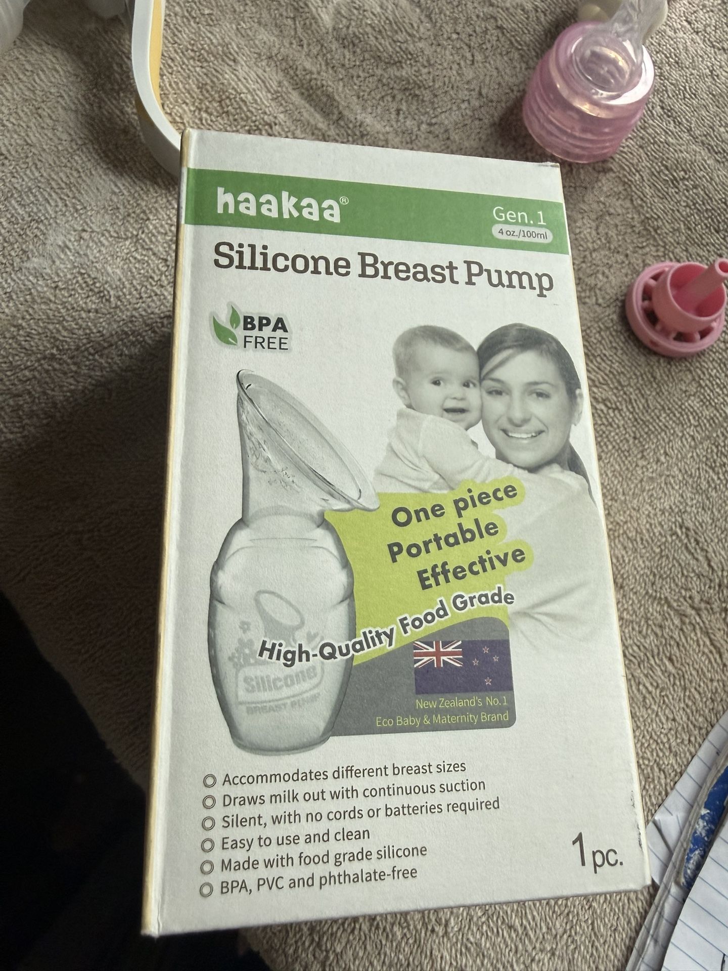 haakaa silicone Manual Breast Pump Gen 1