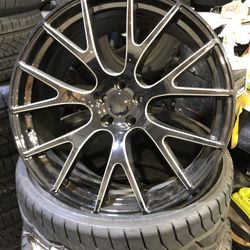 Hellcat 22x10 5x115