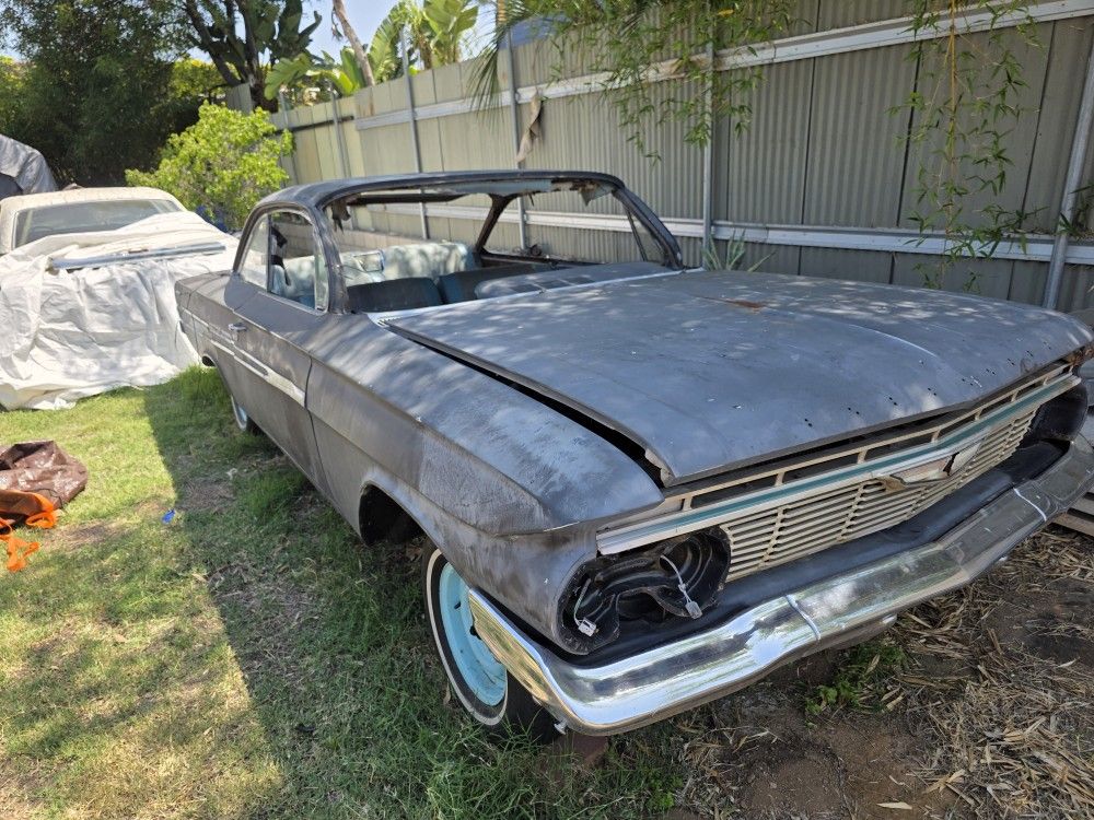1961 Chevrolet Impala Bubble Top
