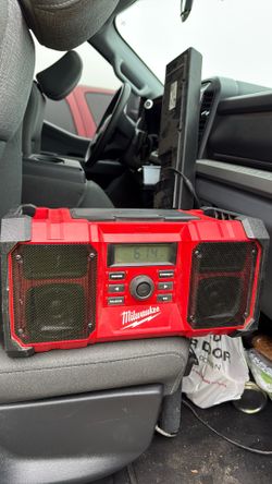 m18 milwaukee jobsite radio