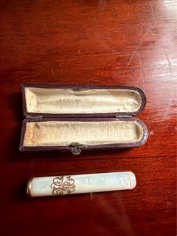 Antique French 18K Gold Mother of Pearl Cigarette Holder