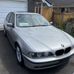 2000 BMW 540i