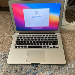 Apple MacBook Air 13” 