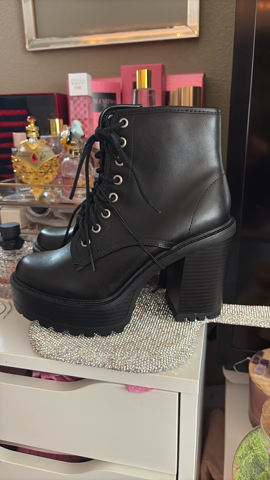 Black  Boots
