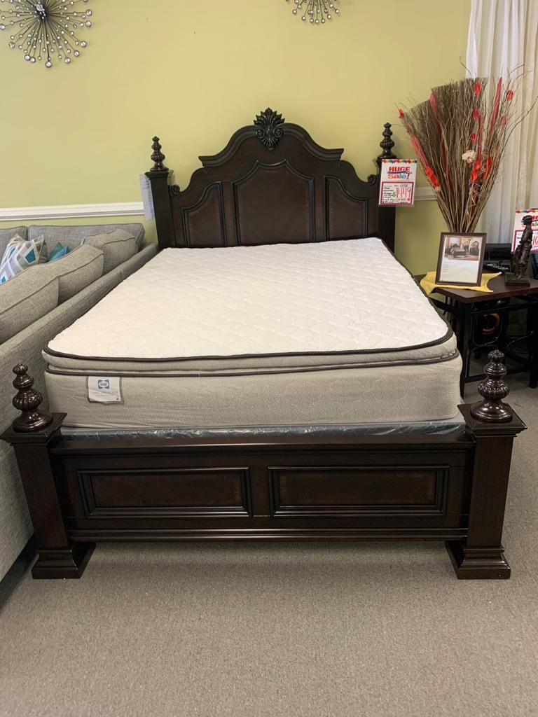 *NO CREDIT NEEDED* AWESOME BROWN DETAILED QUEEN BEDROOM SET!!! EVERYTHING INCLUDED!!! EASY FINANCE!!!