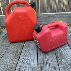 (2) Gas Cans.  I Is NEW
