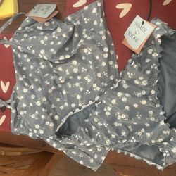 Brand New & Used Young Adult Female Clothes 