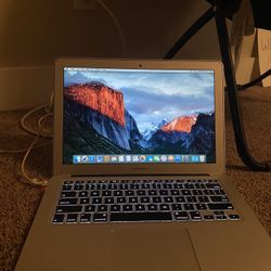 2013 Apple MacBook Air