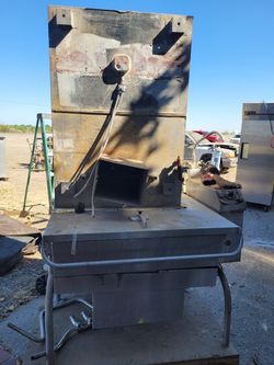 Commercial Tilt Skillet