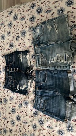 American eagle denim shorts (25 each)