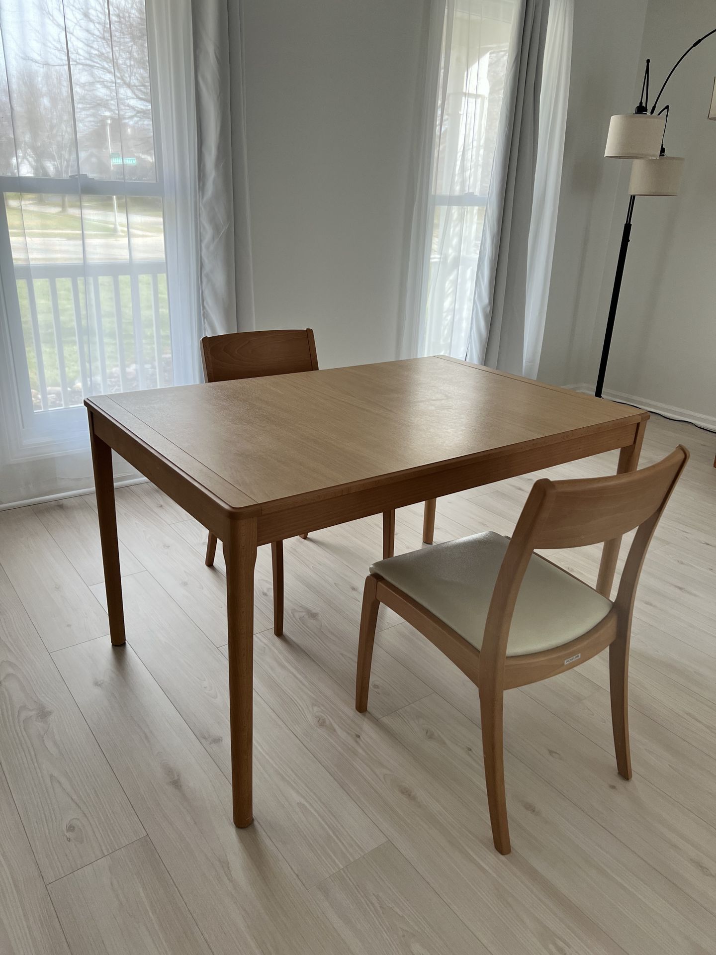 Dining table with 2 chairs