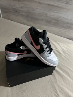 Jordan 1 low  GS 5.5