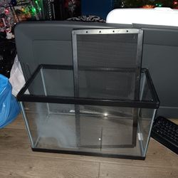 A Fish Tank But You Can Use It For Reptile