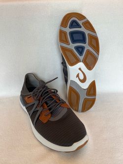OluKai Low-Top Sneakers