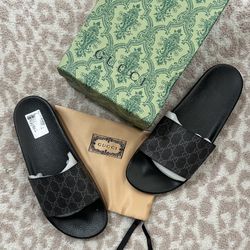 Gucci Men’s Slides $100 Size 9 **READ DESCRIPTION**