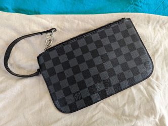 Louis Vuitton pochette