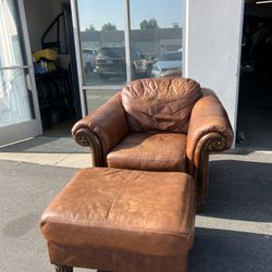 Sofa Chair And Ottoman! The Most Comfortable Set 