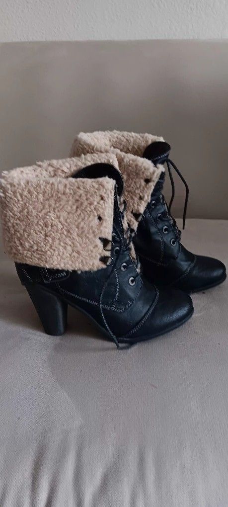 Nine WEST Lace-up Leather, Fux Fur Boots