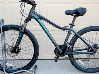 27.5 inch Giant Liv Bliss mountain bike