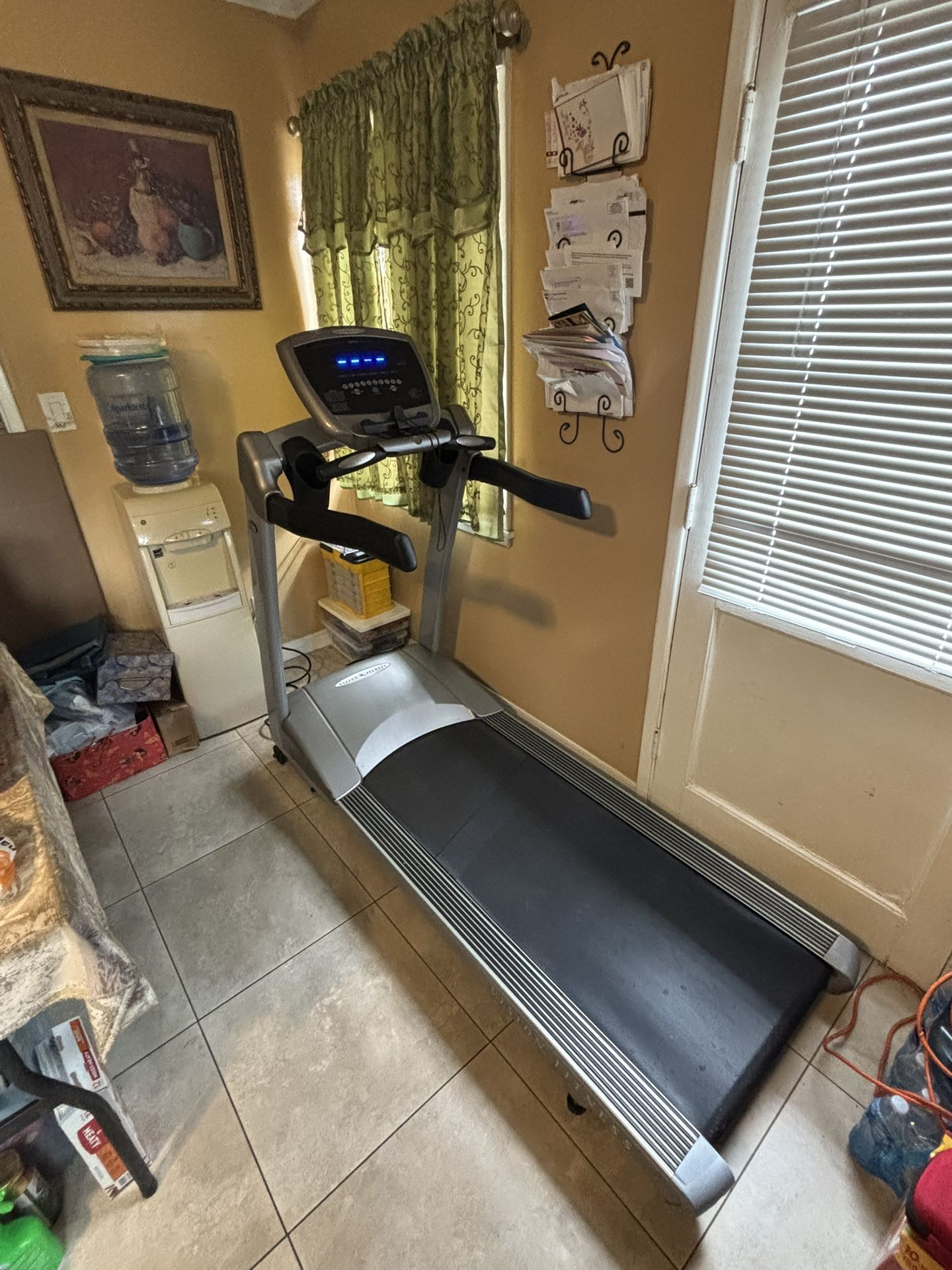 Vision T9200 Treadmill (PICK UP ONLY RESEDA)