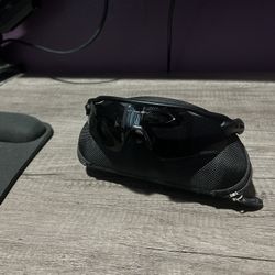 Oakley Radar EV Path (Low Bridge Fit) Matte Black w/ 4 Lenses & Hard Case