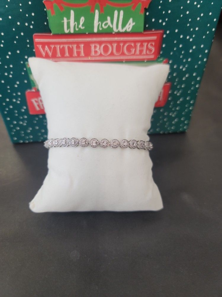 Ladies Tennis Bracelet