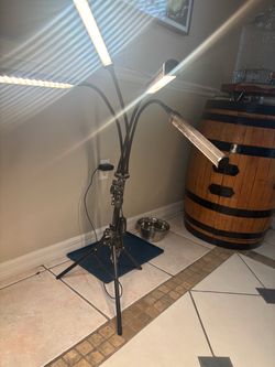 Quadruple Head LED Gooseneck Light Stand