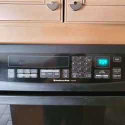 🔥 For Sale: KitchenAid Superba Double Oven (27" W and 51” H) with FREE Microwave! 🔥