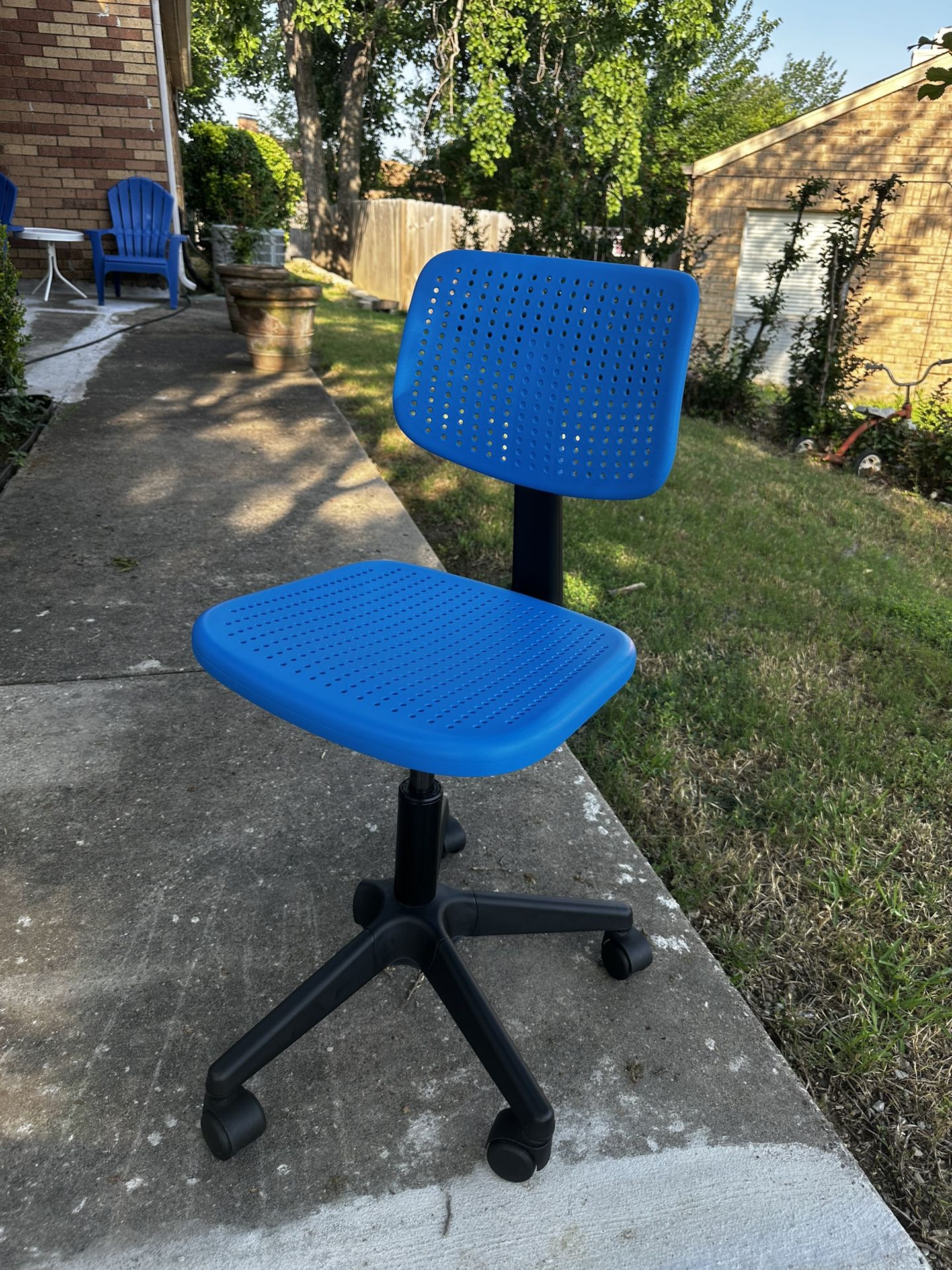 Desk Chair - Swivel chair