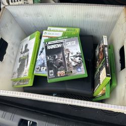 XBOX ONE AND XBOX 360 BUNDLE 